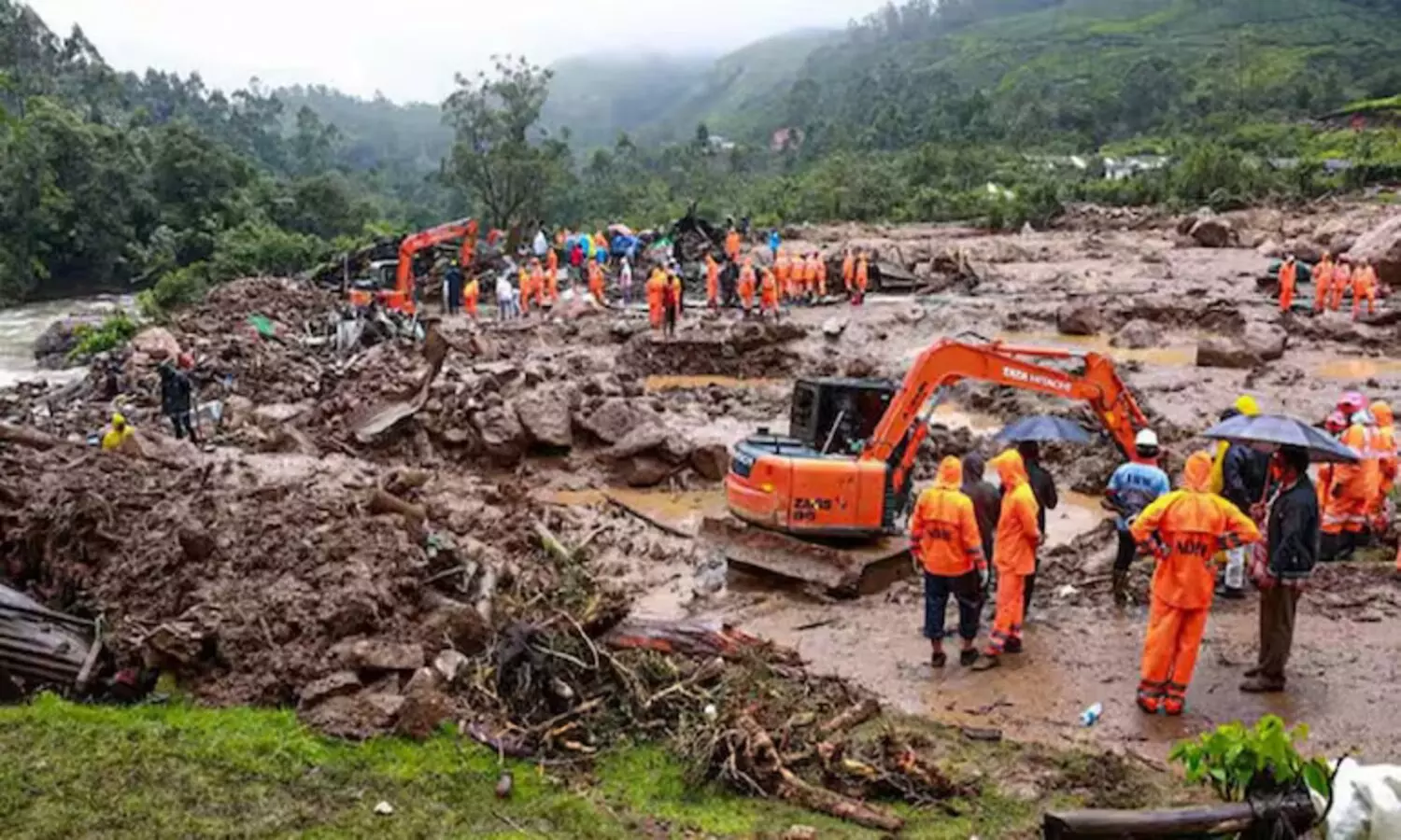 15 killed in landslides in Keralas Wayanad, hundreds trapped under rubble