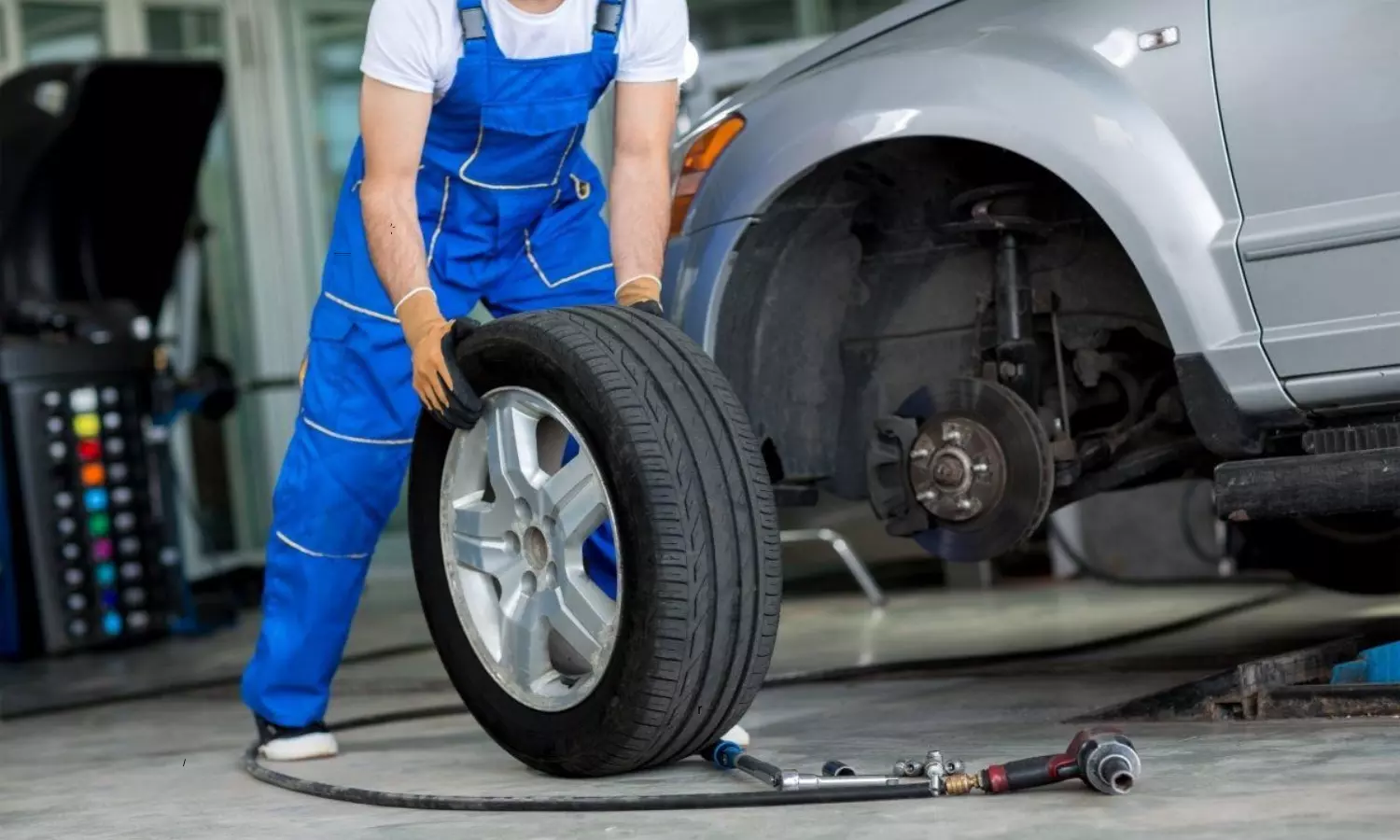 Electric Car Tyre Worn out Faster Than Petrol and Diesel Vehicle Cars