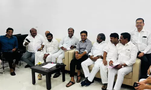 Gadwal MLA Bandla Krishna Mohan Reddy Re Joins BRS Gadwal MLA Bandla Krishna Mohan Reddy Re Joins BRS
