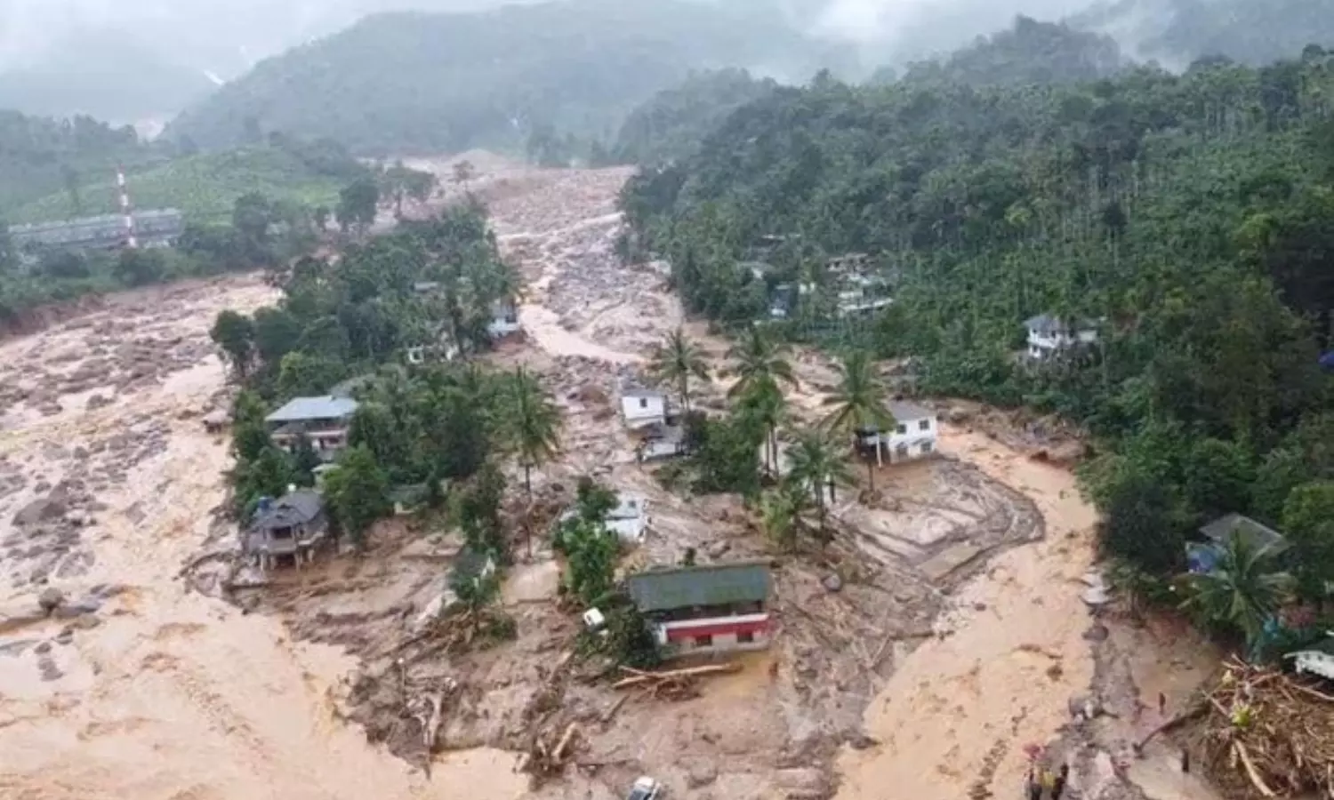 wayanad-landslide-disaster-over-146-people-died-army-saved-lives-of-1000-people-