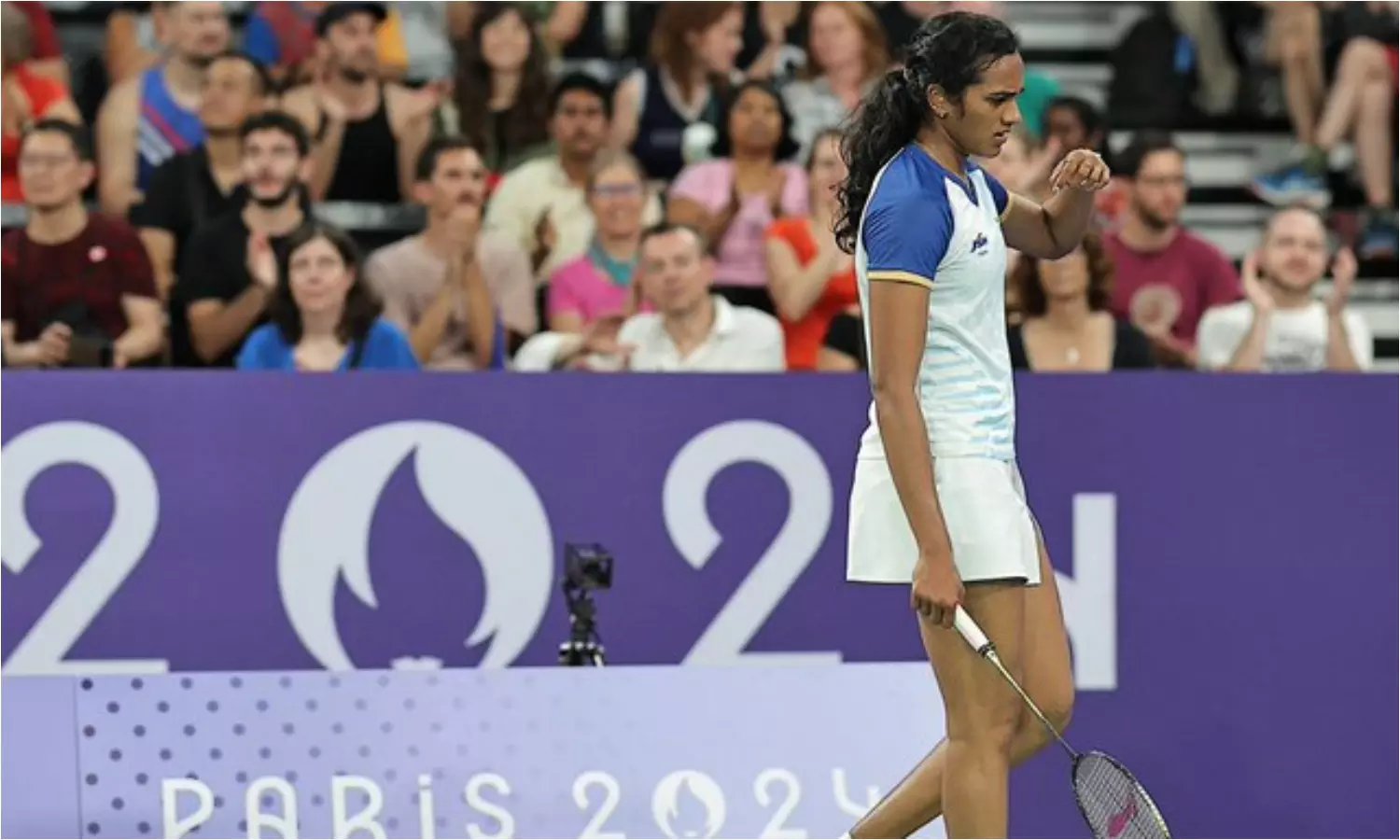 pv-sindhu-loses-to-he-bing-jiao-in-badminton-singles-paris-2024-olympics-TELUGU