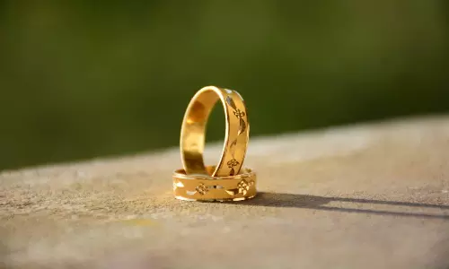 Gold Rate Today: వరుసగా మూడోరోజు తగ్గిన బంగారం, వెండి ధరలు