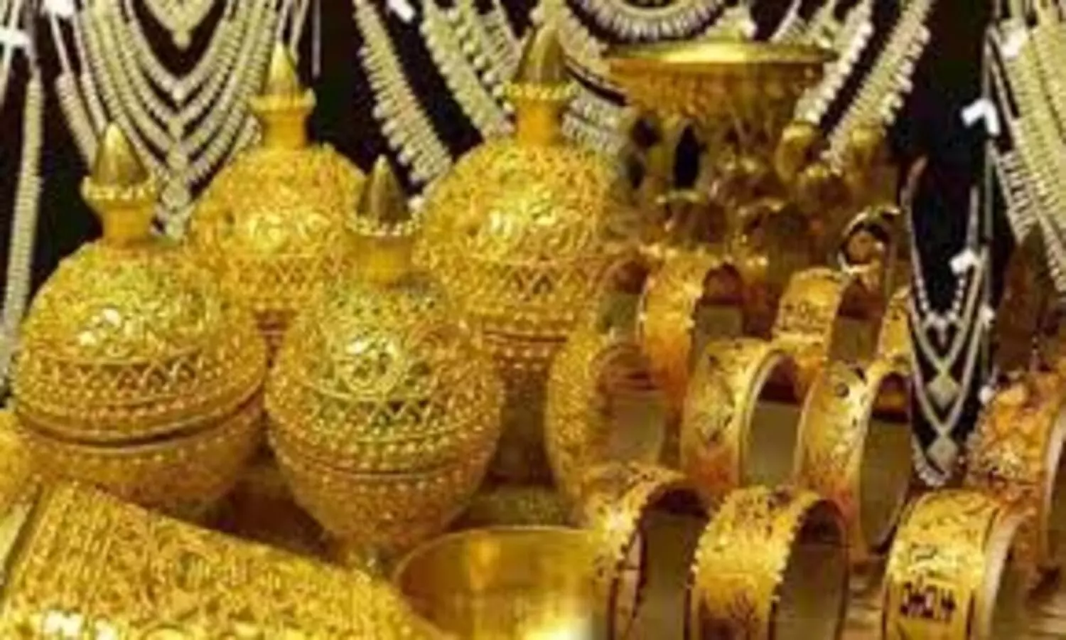 gold and silver rates in Hyderabad 5th sepetmber 24k gold rate and 22k gold price