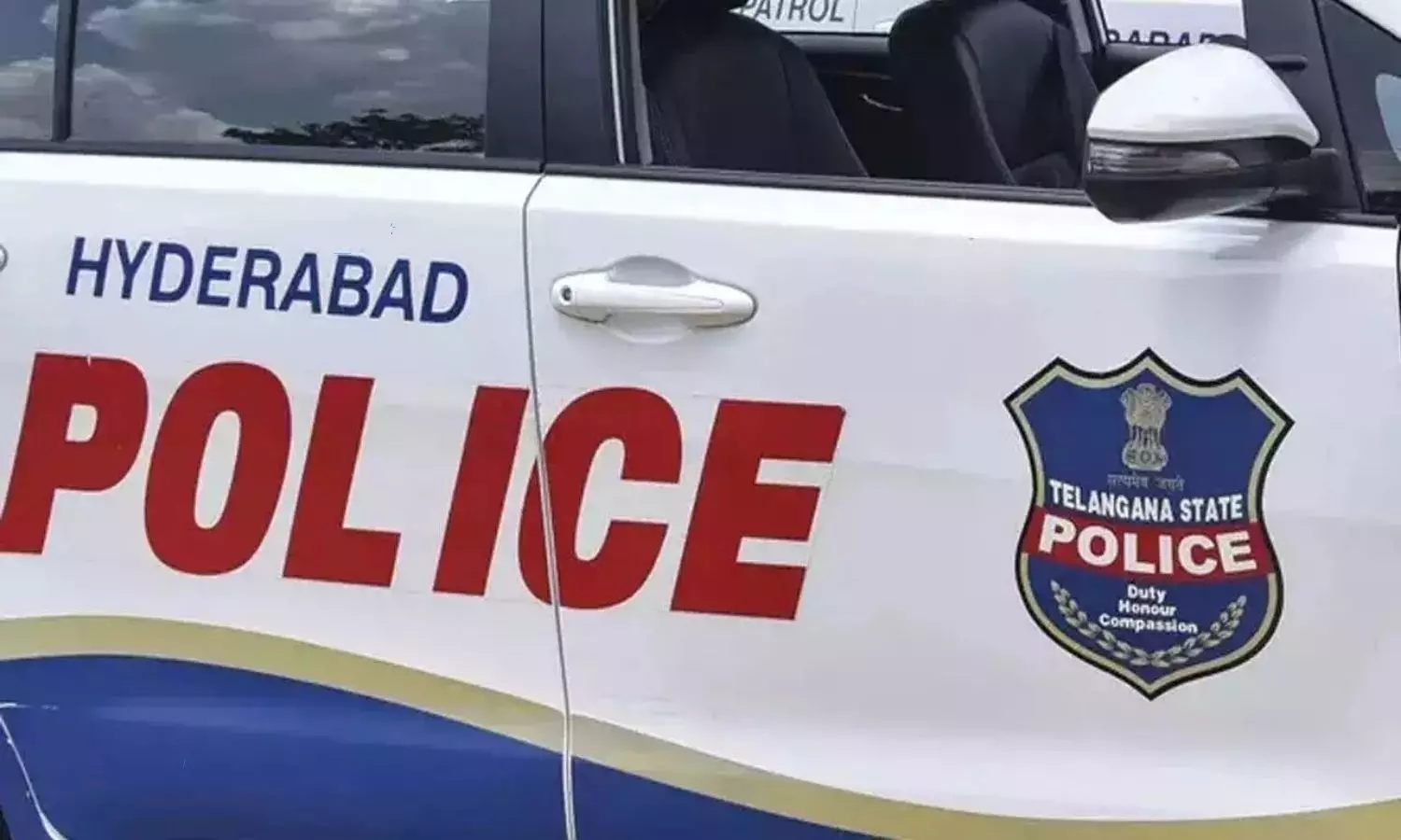 Hyderabad police give clarification about free transport for women in night