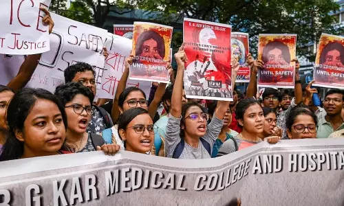 Kolkata Doctor Rape and Murder Case High Court Transferred Sit Investigation CBI