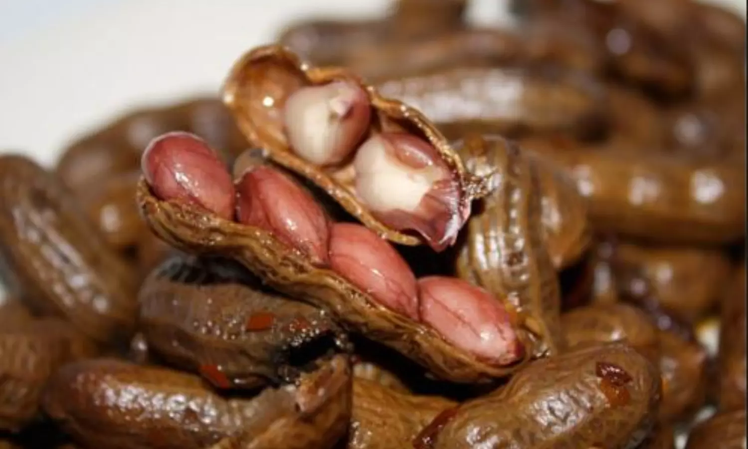 Benefits of Boiled Peanuts Nutrients in boiled peanuts are good for health