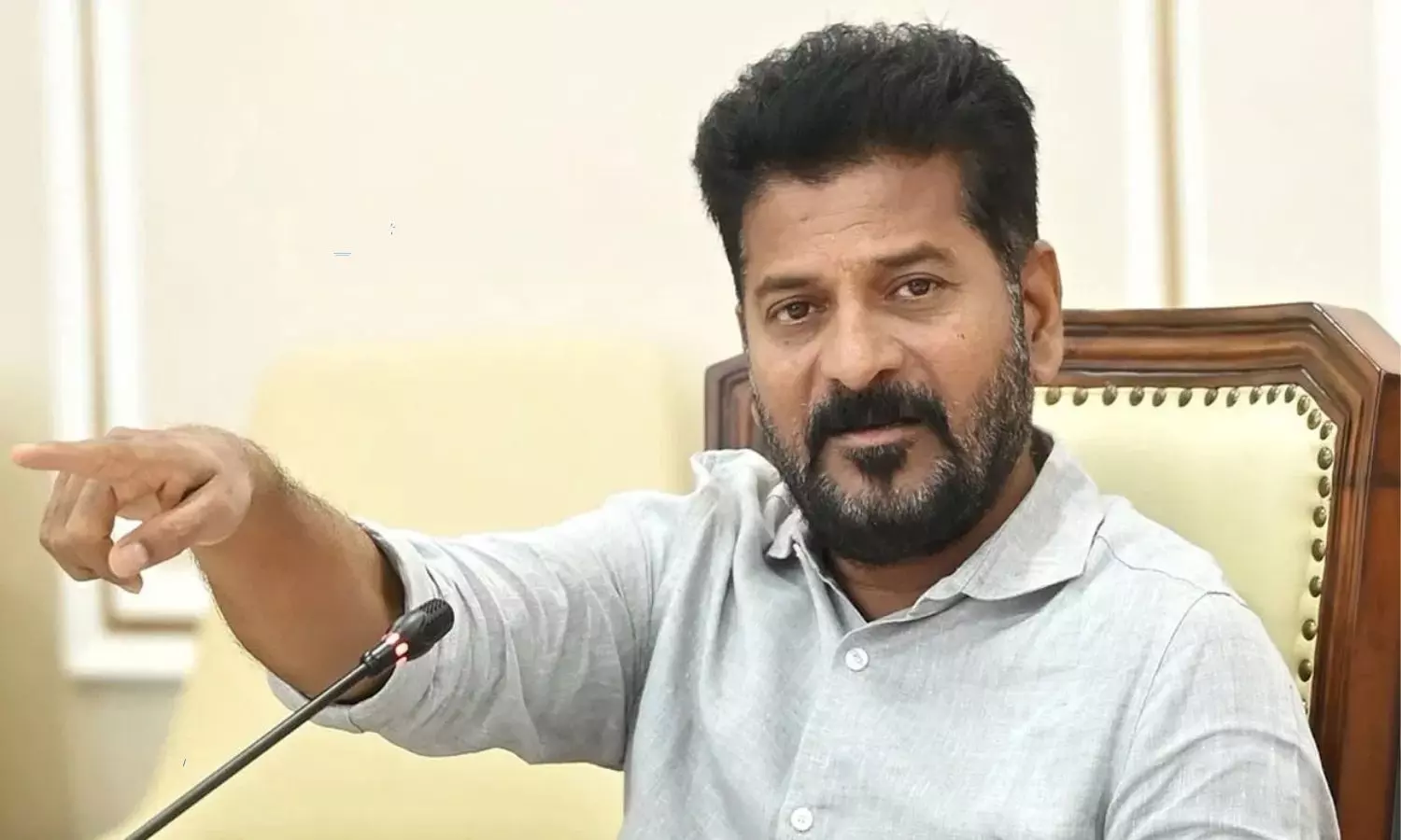 CM Revanth Reddy emergency meeting with ministers