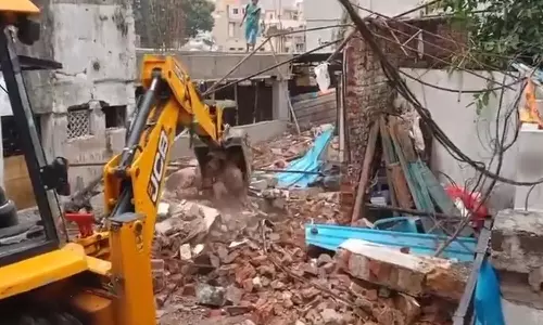 HYDRA Demolition ongoing in Hyderabad