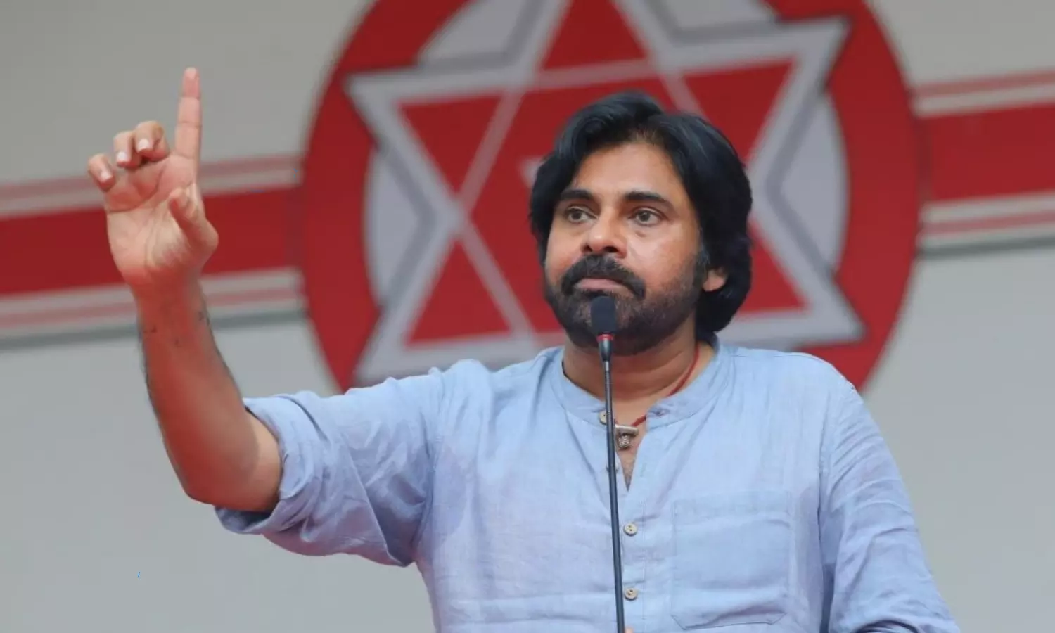 Due to Heavy Rains in Telugu States Pawan Kalyan New Movie Updates are Postponed