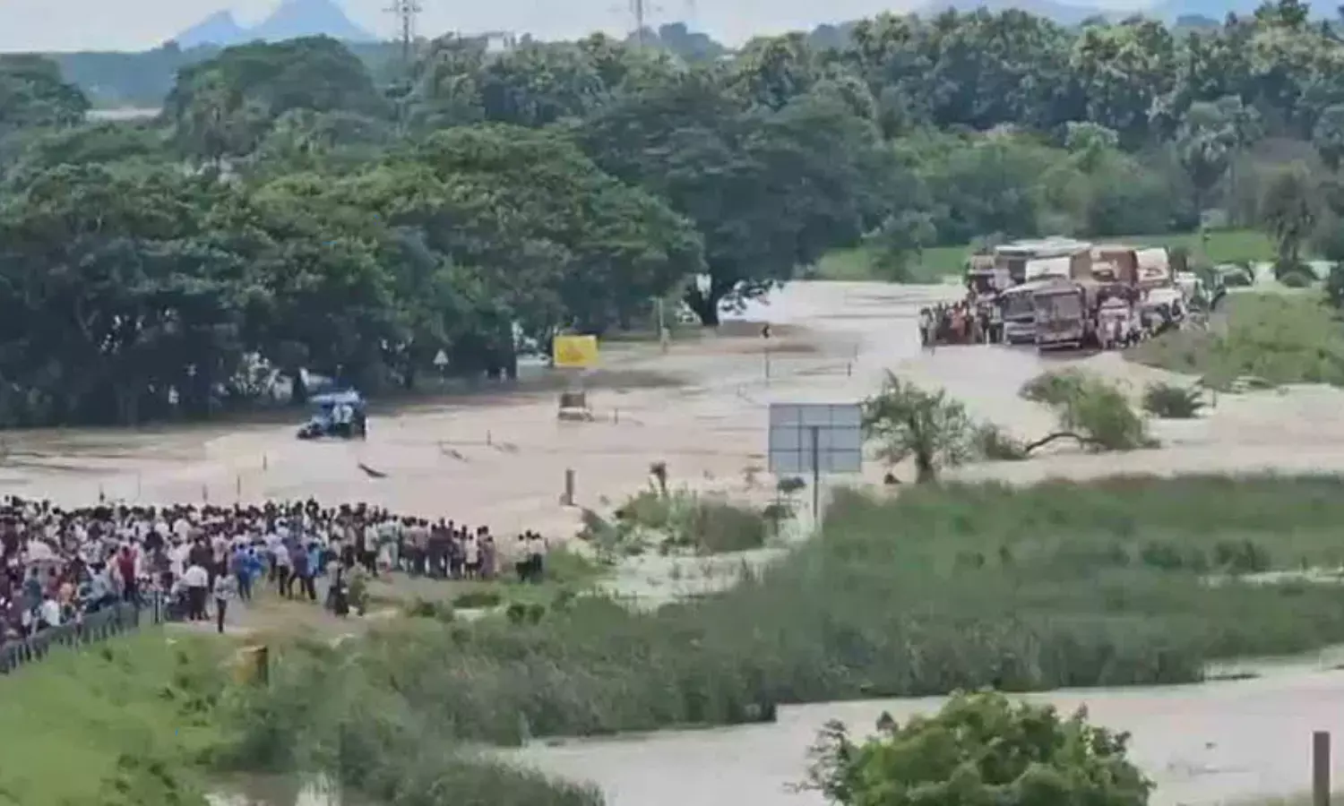 Traffic Stopped Between AP and Telangana Due To Heavy Rains