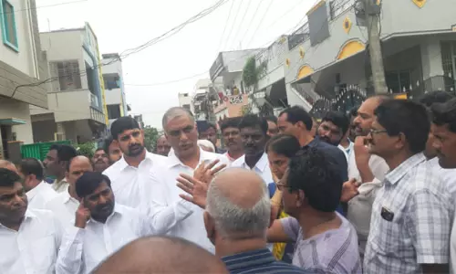 The BRS team visited the flood-affected individuals of the Sagar Left Canal The BRS team visited the flood-affected individuals of the Sagar Left Canal