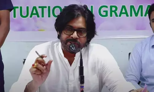 Pawan Kalyan Donates Rs 6 cr: అందరికంటే ఎక్కువగా భారీ విరాళం ప్రకటించిన పవన్ కల్యాణ్ Pawan Kalyan Donates Rs 6 cr: అందరికంటే ఎక్కువగా భారీ విరాళం ప్రకటించిన పవన్ కల్యాణ్