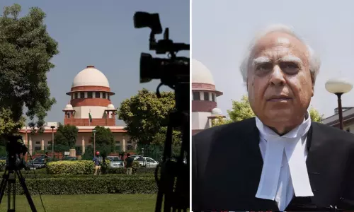 Kolkata rape-murder case: కోల్కతా డాక్టర్ కేసులో విచారణ ప్రత్యక్ష ప్రసారం నిలిపేయాల్సిందిగా కోరిన కపిల్ సిబల్ Kolkata rape-murder case: కోల్కతా డాక్టర్ కేసులో విచారణ ప్రత్యక్ష ప్రసారం నిలిపేయాల్సిందిగా కోరిన కపిల్ సిబల్