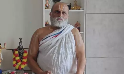 Chilkur Balaji Temple Priest Rangarajan React on Tirupati Laddu Issue