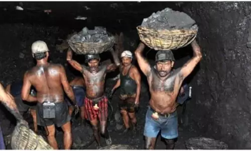 Good news for Singareni workers Rs 1.90 lakh bonus per employee Declared State Govt Good news for Singareni workers Rs 1.90 lakh bonus per employee Declared State Govt