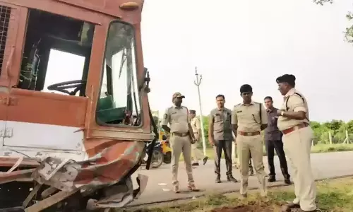 Fatal road accident in Anantapur Fatal road accident in Anantapur