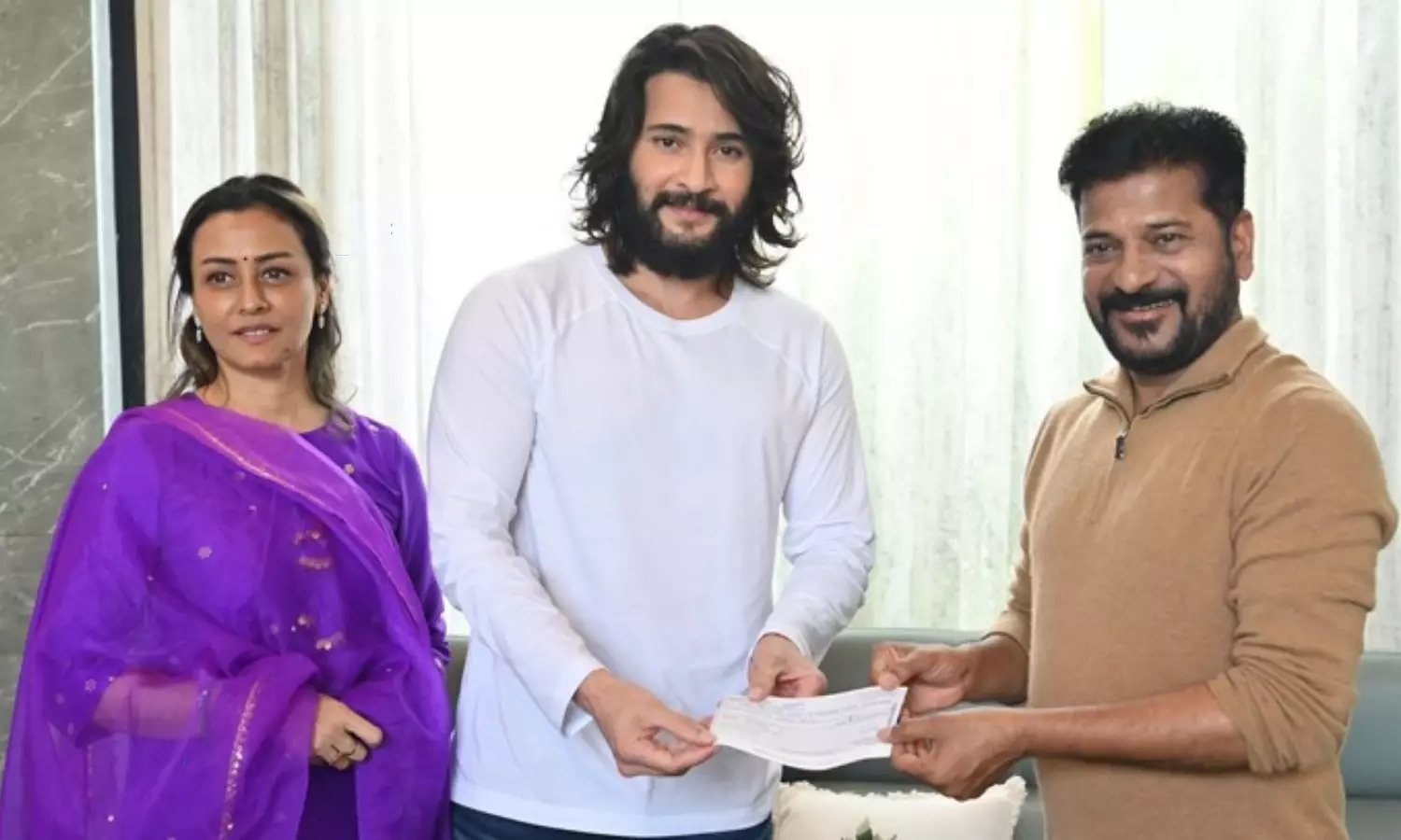 Mahesh Babu Couple Meets CM Revanth Reddy