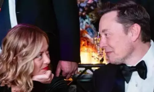 Elon Musk: ఇటలీ ప్రధాని మెలోనితో మస్క్ ప్రేమలో పడ్డారా? స్పందించిన మస్క్! Elon Musk: ఇటలీ ప్రధాని మెలోనితో మస్క్ ప్రేమలో పడ్డారా? స్పందించిన మస్క్!