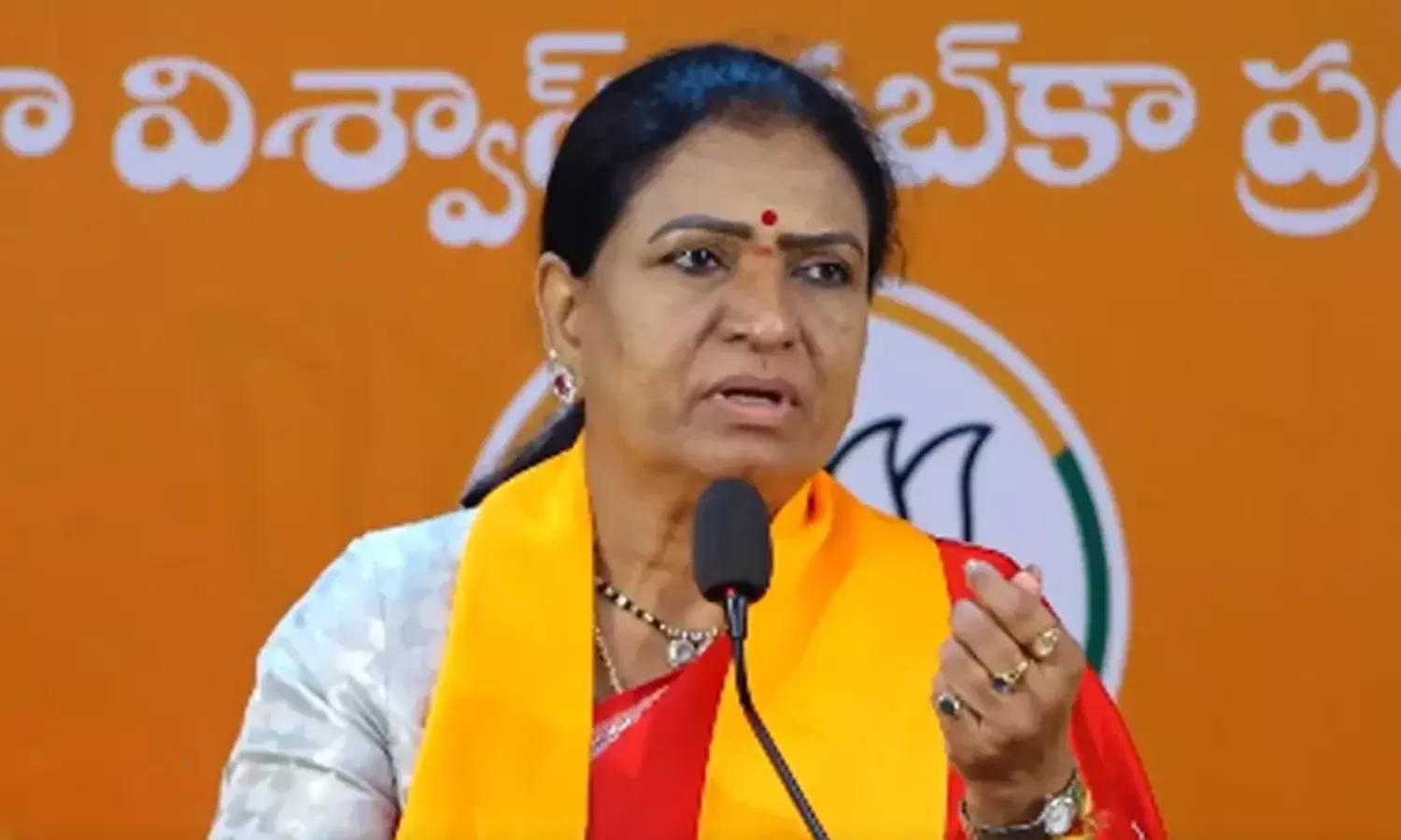 Congress plays dramas in the name of HYDRA Says DK Aruna