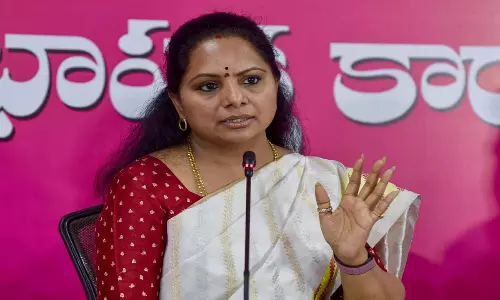 MLC Kavitha: ఎమ్మెల్సీ కవిత కనిపించడం లేదంటూ పీఎస్లో ఫిర్యాదు MLC Kavitha: ఎమ్మెల్సీ కవిత కనిపించడం లేదంటూ పీఎస్లో ఫిర్యాదు