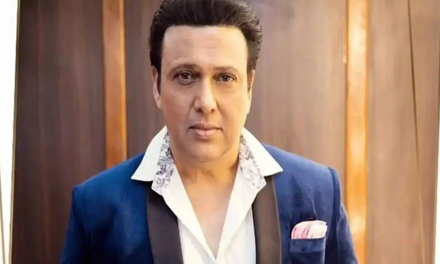 Gun misfire at Bollywood hero Govindas house, Govinda injured and shifted to hospital