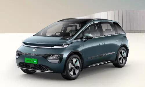 MG Windsor EV: 331 కిలో మీటర్ల మైలేజీ.. 80 లేటెస్ట్ ఫీచర్లు.. భారత మార్కెట్‌లోకి వచ్చేసిన ఎంజీ విండ్సర్..!