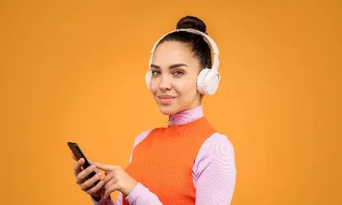 Amazon is Offering 34 Percent Discount on Bluetooth Headphones From Brands Like Bose, Sennheiser, Srithum Amazon is Offering 34 Percent Discount on Bluetooth Headphones From Brands Like Bose, Sennheiser, Srithum