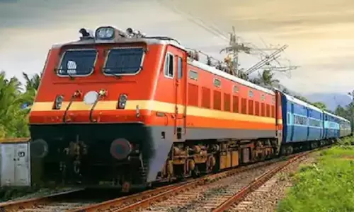 Confirm Ticket: రైల్వే ప్రయాణికులకు గుడ్ న్యూస్.. చివరి నిమిషంలో టికెట్ కన్ఫామ్ చేసుకోండిలా..!