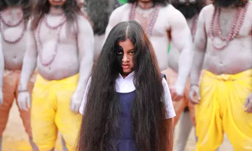 Erracheera The Beginning: రాజేంద్రప్రసాద్ మనుమరాలు నటించిన ఎర్రచీర.. డిసెంబర్ 20న విడుదల