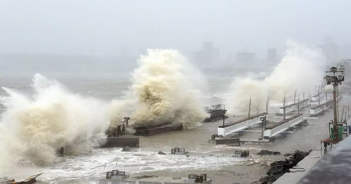 AP Cyclone Warning: వామ్మో తుపాను.. ఏపీలో వణుకు