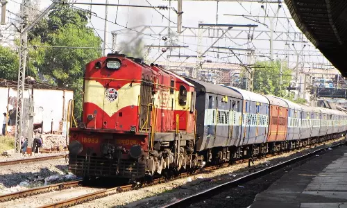 Indian Railways has decided to Reduce the Advance Ticket Booking Time for Passenger Trains From 120 days to 60 days Indian Railways has decided to Reduce the Advance Ticket Booking Time for Passenger Trains From 120 days to 60 days