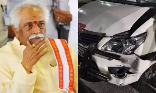 Haryana Governor Bandaru Dattatreya Escaped From Road Accident Haryana Governor Bandaru Dattatreya Escaped From Road Accident