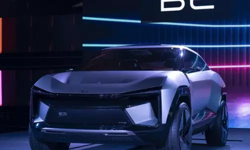 Mahindra New Cars: మహింద్రా కొత్త ఎలక్ట్రిక్ కార్లు.. 30 నిమిషాల్లో ఫుల్ ఛార్జ్!