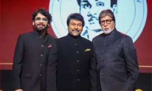Chiranjeevi: ఏఎన్నార్ అవార్డు అందుకున్న చిరంజీవి..తనయుడి మాటలకు మురిసిపోయిన తల్లి అంజనమ్మ Chiranjeevi: ఏఎన్నార్ అవార్డు అందుకున్న చిరంజీవి..తనయుడి మాటలకు మురిసిపోయిన తల్లి అంజనమ్మ