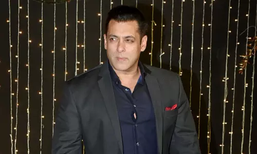 Salman Khan: సల్మాన్ ఖాన్ని చంపేస్తామని మరోసారి బెదిరింపులు Salman Khan: సల్మాన్ ఖాన్ని చంపేస్తామని మరోసారి బెదిరింపులు