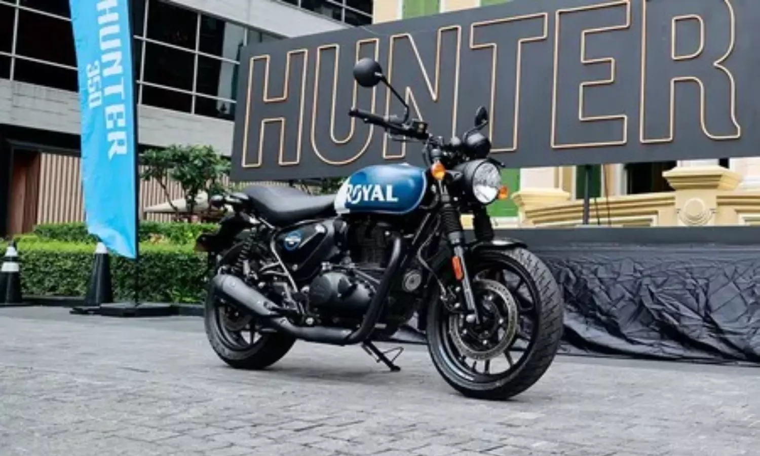 Royal Enfields Popular Bike Hunter 350 has Become Tax Free Now a Discount of Rs 36 Thousand is Available