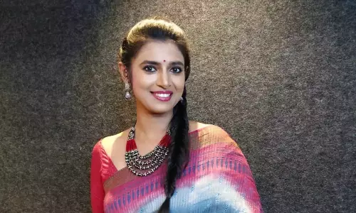 Actress Kasthuri Controversial Comments on Telugu People Actress Kasthuri Controversial Comments on Telugu People