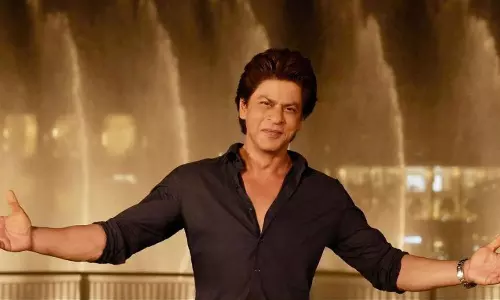 Shah Rukh Khan: బర్త్ డే సందర్భంగా షారూఖ్ ఖాన్ షాకింగ్ డెషిషన్