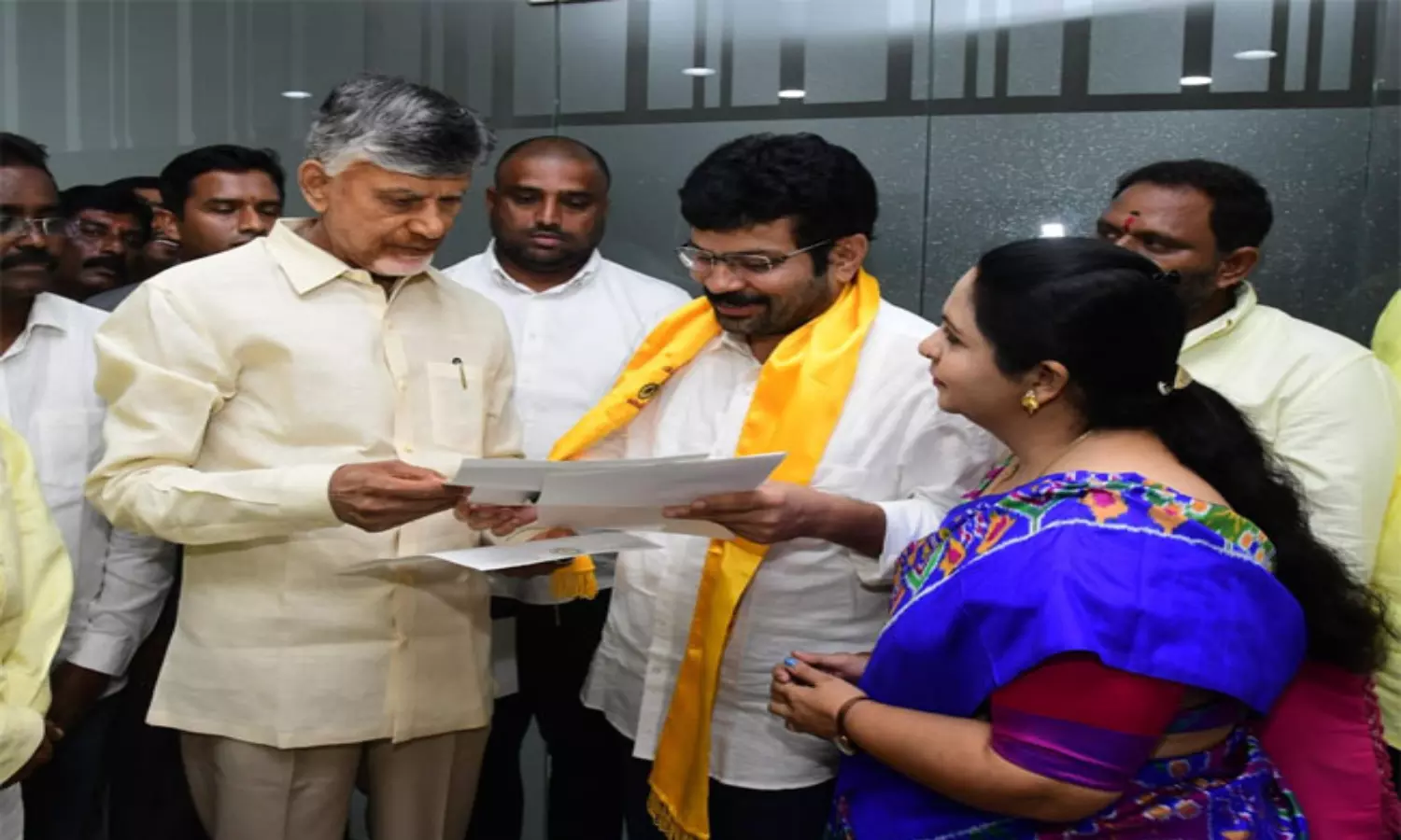 Kuppam: కుప్పంలో వైఎస్ఆర్ సీపీకి షాక్.. టీడీపీలో చేరిన కీలక నేత