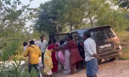 Mother Kidnapped for Sons Debt in Vemulawada Mother Kidnapped for Sons Debt in Vemulawada