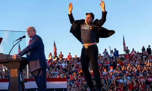 Elon Musk: ఒకప్పుడు బద్దవ్యతిరేకి.. ఇప్పుడు ట్రంప్నకు జాన్ జిగ్రీ ఎందుకయ్యారు? Elon Musk: ఒకప్పుడు బద్దవ్యతిరేకి.. ఇప్పుడు ట్రంప్నకు జాన్ జిగ్రీ ఎందుకయ్యారు?