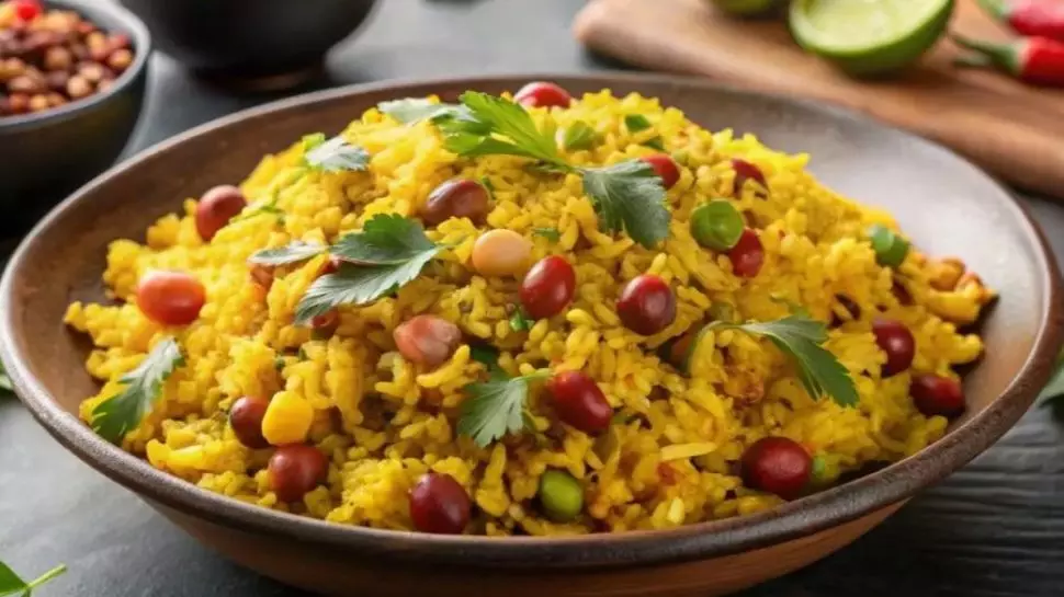 Poha Recipe: మీ పిల్లలకు లంచ్ బాక్సులో అటుకులతో 5 నిమిషాల్లో చేయగలిగే 5 రకాల టిఫిన్స్ ఇవే