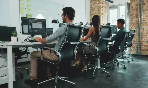 Lifestyle: మీరు కూడా ఈ తప్పు చేస్తున్నారా? ఐతే త్వరగా ముసలివాళ్లు అవుతారు Lifestyle: మీరు కూడా ఈ తప్పు చేస్తున్నారా? ఐతే త్వరగా ముసలివాళ్లు అవుతారు