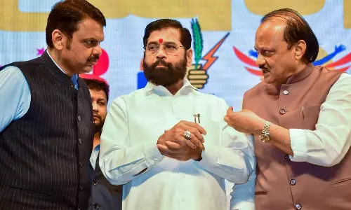 Maharashtra Exit Polls: మహారాష్ట్ర ఎగ్జిట్ పోల్స్ ఏం చెబుతున్నాయి? విజయం ఎవరిని వరించనుంది?