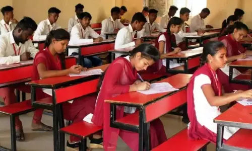 Tenth Class Marks System : తెలంగాణలో టెన్త్ విద్యార్థులకు బిగ్ అలర్ట్..మార్కుల విధానంలో కీలక మార్పులు Tenth Class Marks System : తెలంగాణలో టెన్త్ విద్యార్థులకు బిగ్ అలర్ట్..మార్కుల విధానంలో కీలక మార్పులు