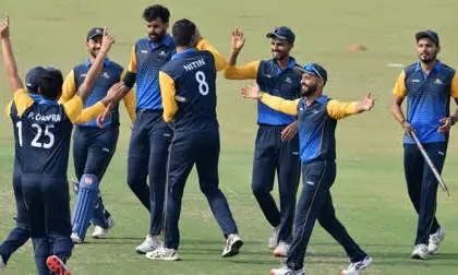 11 Bowlers: 11 మందితో బౌలింగ్.. క్రికెట్ చరిత్రలోనే మొదటిసారి! ఆర్సీబీ రికార్డు బ్రేక్ 11 Bowlers: 11 మందితో బౌలింగ్.. క్రికెట్ చరిత్రలోనే మొదటిసారి! ఆర్సీబీ రికార్డు బ్రేక్