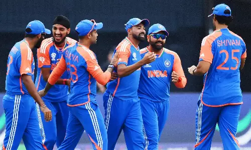 Highest Paid Cricketer: కోహ్లీ, రోహిత్ కాదు.. అత్యధిక సాలరీ పొందే టీమిండియా క్రికెటర్ ఎవరో తెలుసా? Highest Paid Cricketer: కోహ్లీ, రోహిత్ కాదు.. అత్యధిక సాలరీ పొందే టీమిండియా క్రికెటర్ ఎవరో తెలుసా?