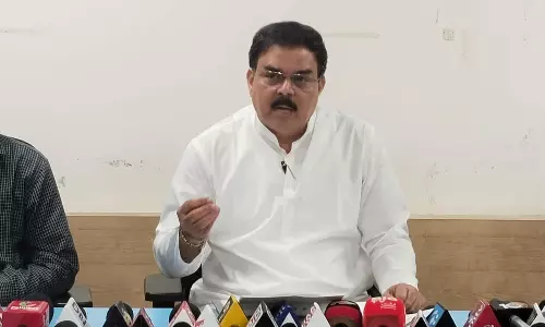 Kakinada Port: కాకినాడ పోర్టు కేంద్రంగా స్మగ్లింగ్.. సంచలన విషయాలు వెల్లడించిన మంత్రి నాదెండ్ల మనోహర్