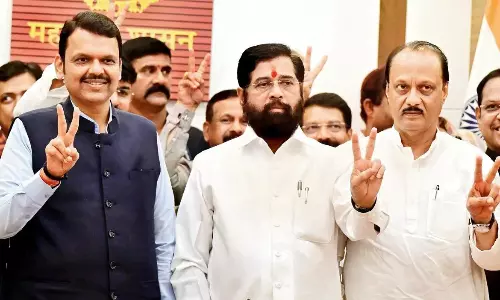 Maharashtra Politics: మహారాష్ట్ర కొత్త సీఎం ఎంపిక ఎంతవరకొచ్చింది? లేటెస్ట్ అప్డేట్స్ Maharashtra Politics: మహారాష్ట్ర కొత్త సీఎం ఎంపిక ఎంతవరకొచ్చింది? లేటెస్ట్ అప్డేట్స్