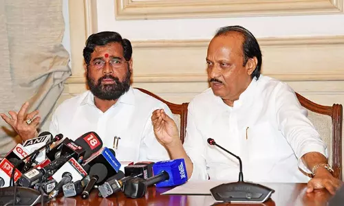 Maharashtra CM: మహాయుతి భేటీ క్యాన్సిల్ .. ఢిల్లీకి అజిత్ పవార్.. Maharashtra CM: మహాయుతి భేటీ క్యాన్సిల్ .. ఢిల్లీకి అజిత్ పవార్..